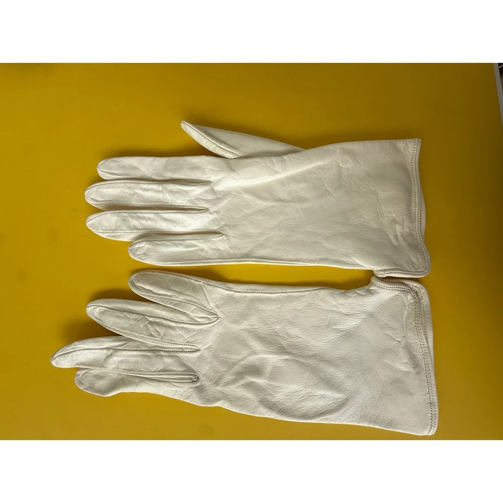 Vintage White Leather Gloves Size 6.5 French 1950s Grace Kelly Civil Ceremony